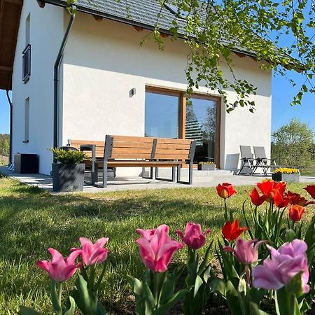Dom Na Kaszubach "White House" Caloroczny Na Wylacznosc Stężyca 외부 사진